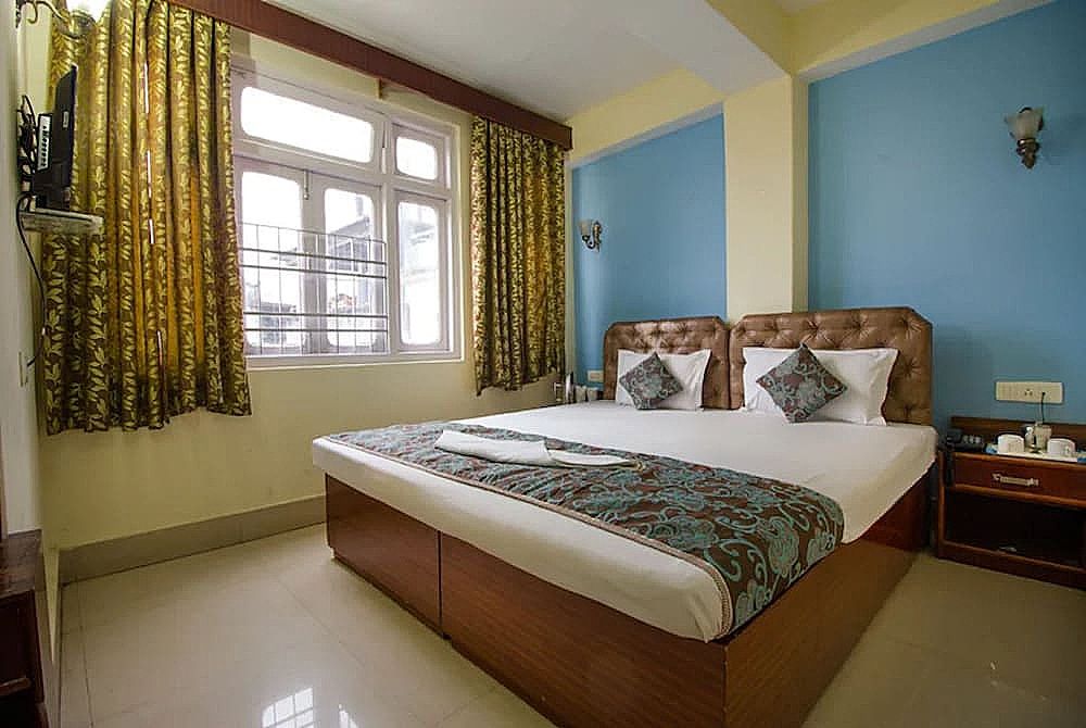 Jain Group Hotel Potala (2 min walking from MG Marg) Deluxe Double Room 3