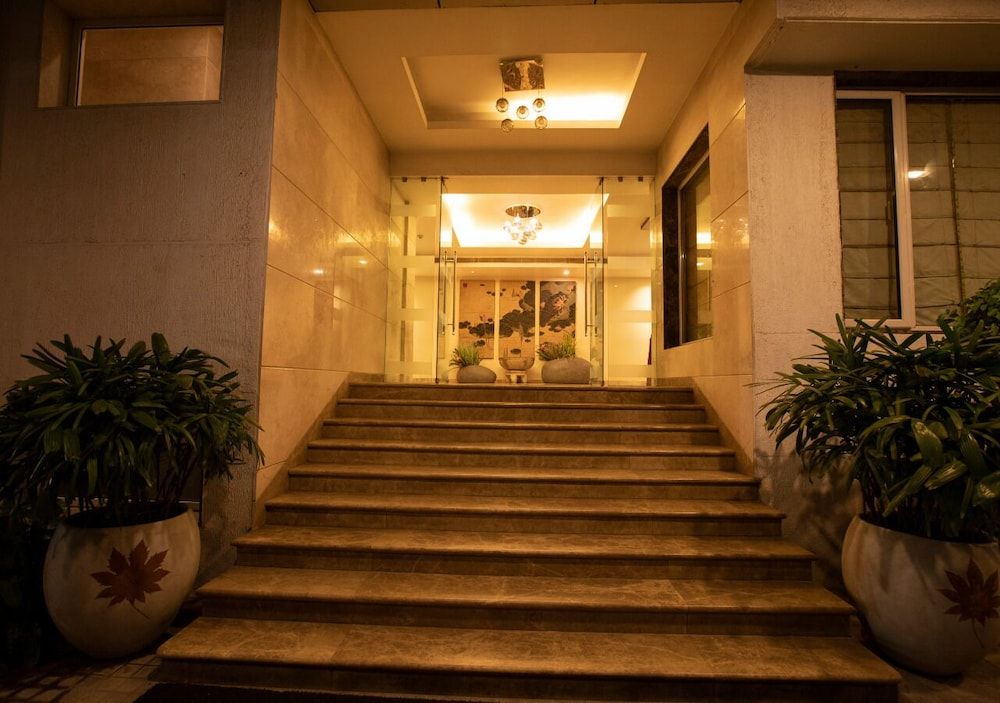 undefined Grand Gardenia 8