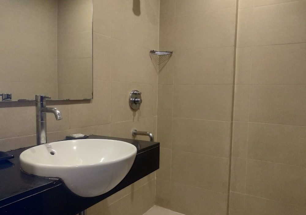 Grand Gardenia Executive Room 6