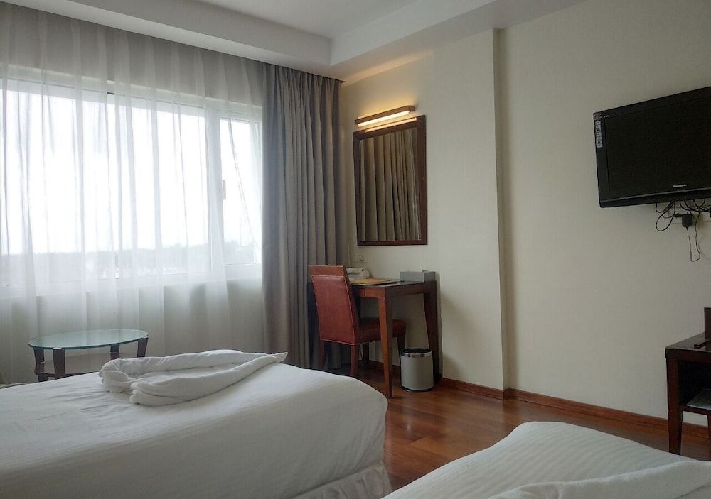 Grand Gardenia Executive Room 4