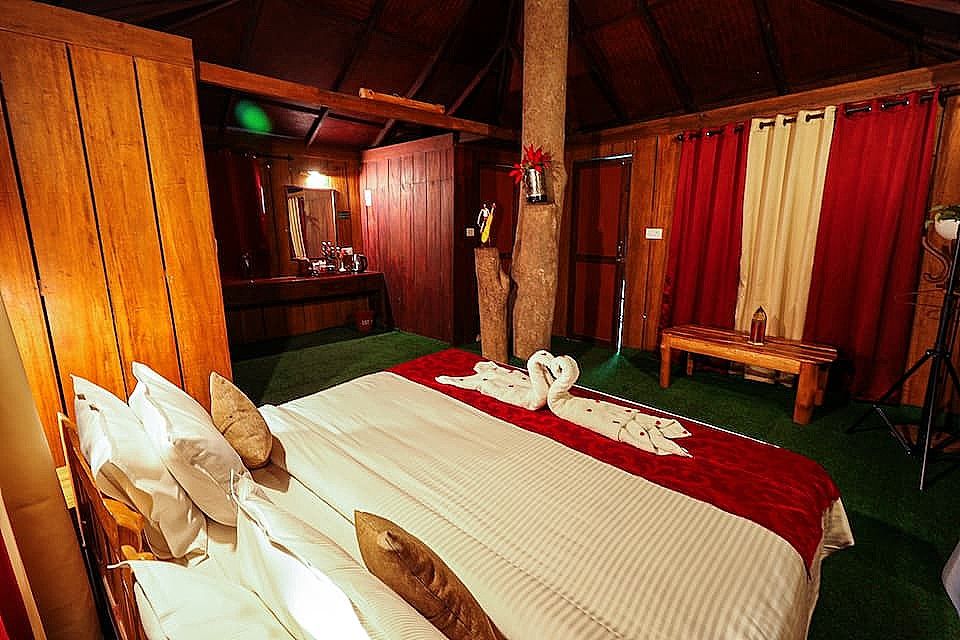 Nature Zone Jungle Resort African Safari Tent 7