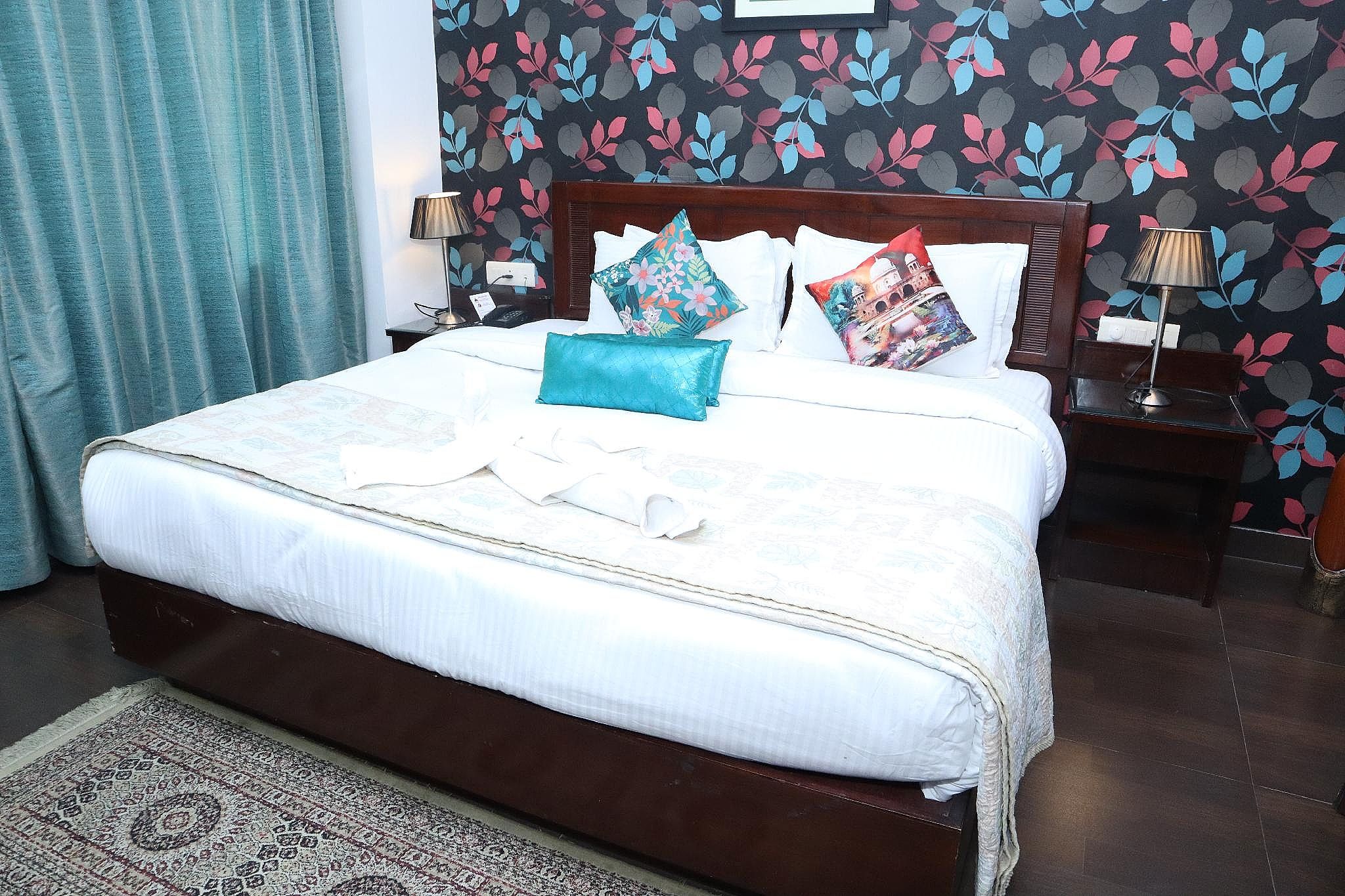 Hotel Hari Heritage Deluxe Room 3