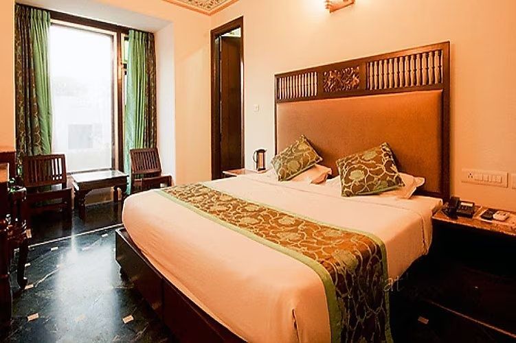 Nahargarh Haveli Heritage Boutique Hotel Deluxe Double or Twin Room 3