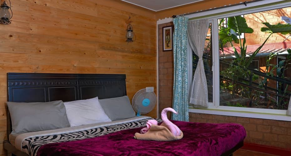 De Rock Jungle Living Resort Cliff View