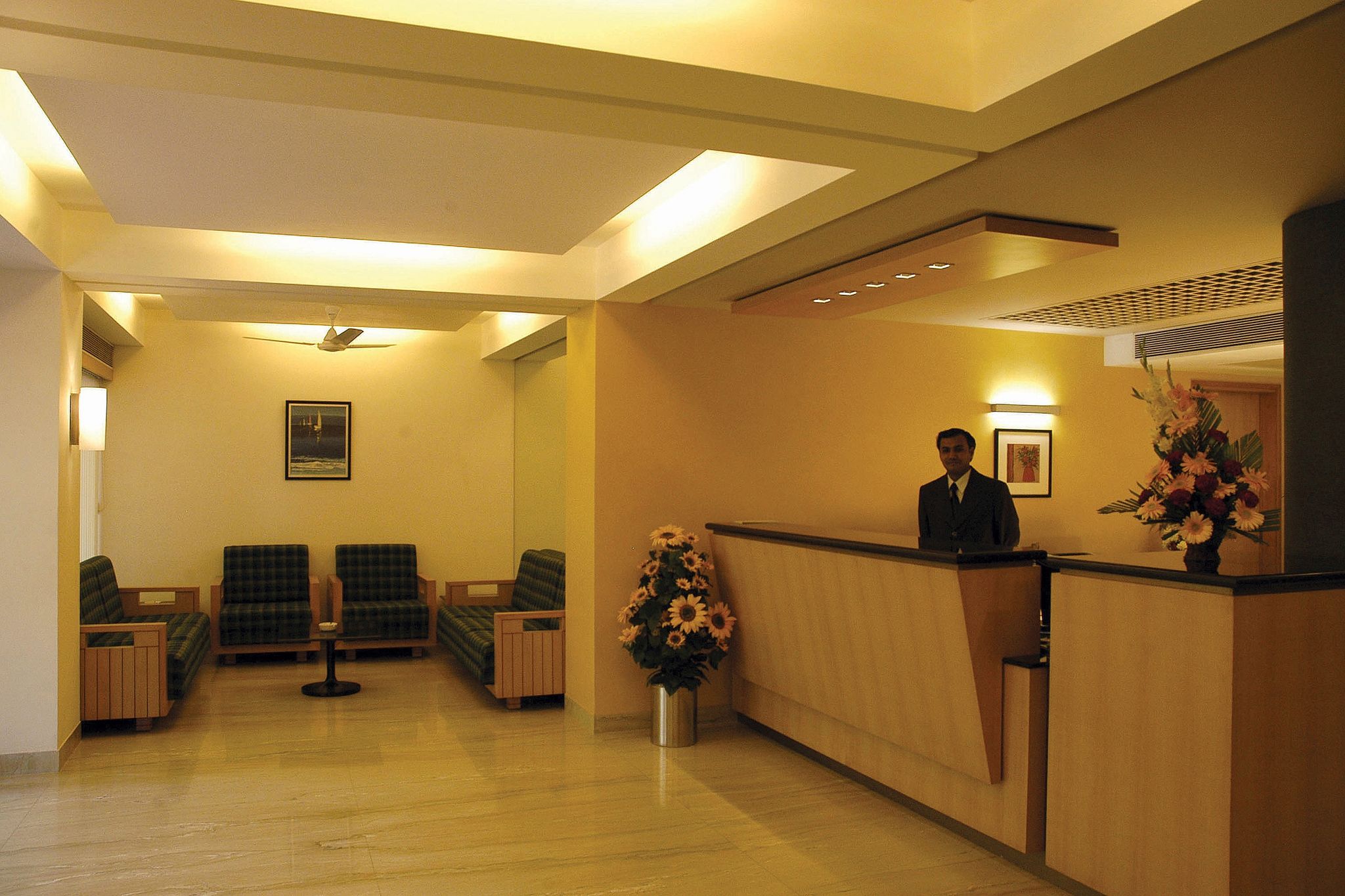 undefined Hotel Skylon 4