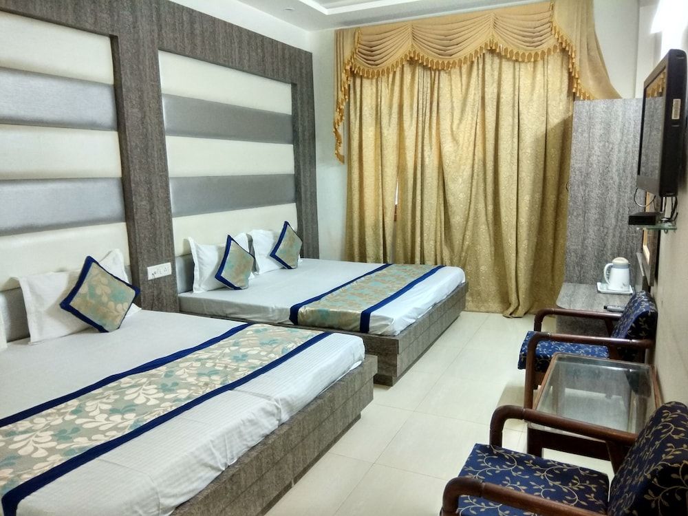 Four Bed Family Room Non AC