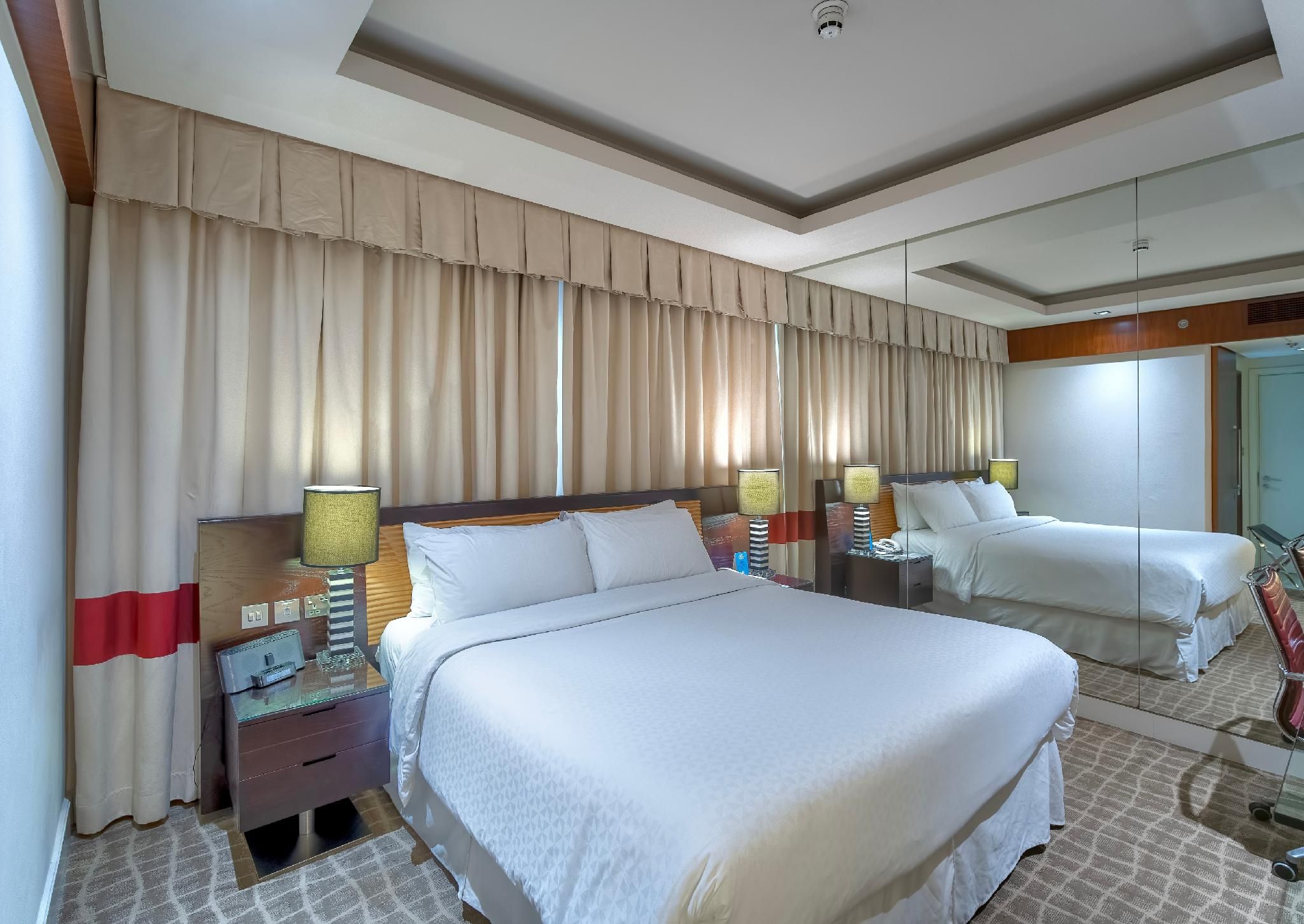 undefined Majestic Premier Hotel 3