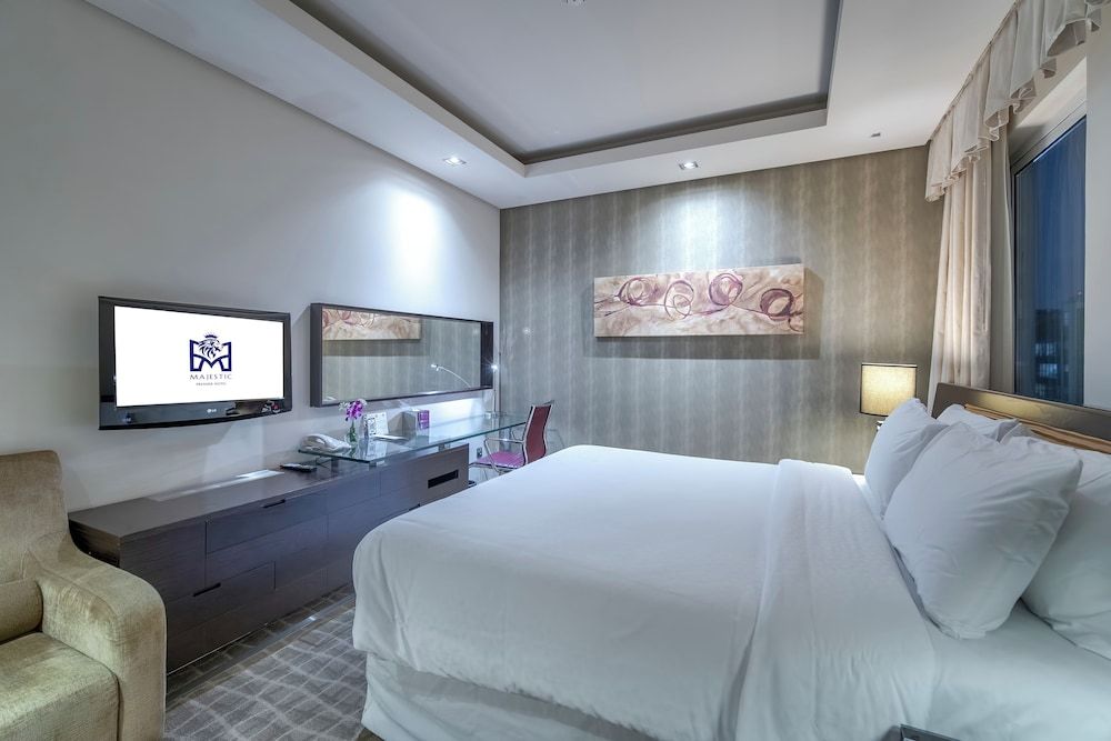 Majestic Premier Hotel Classic Room 3