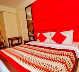 Clarks Inn Jaipur Deluxe Room