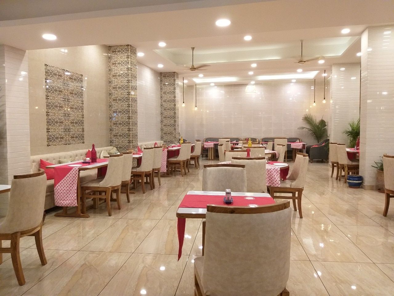 Food & Dining