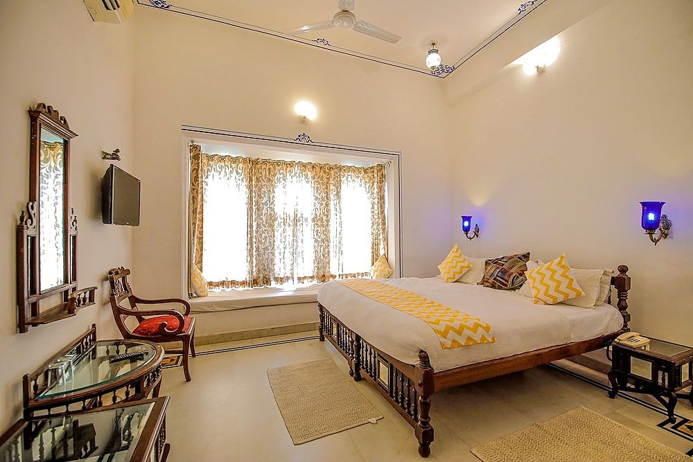 Hotel Devraj Niwas on Lake Pichola Deluxe Non Lake View Room 12