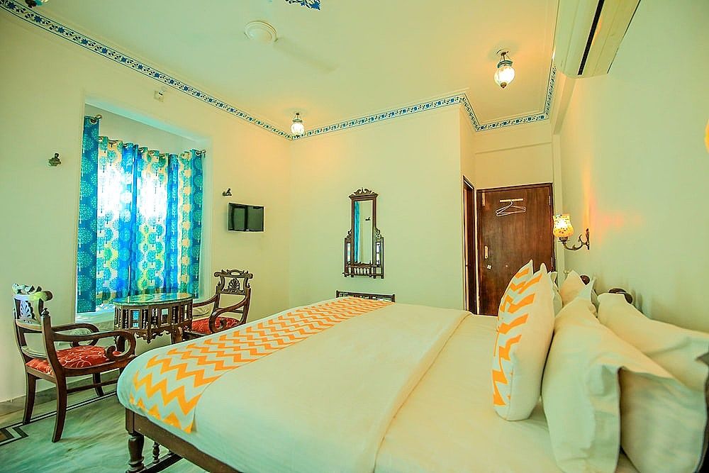 Hotel Devraj Niwas on Lake Pichola Deluxe Non Lake View Room 14