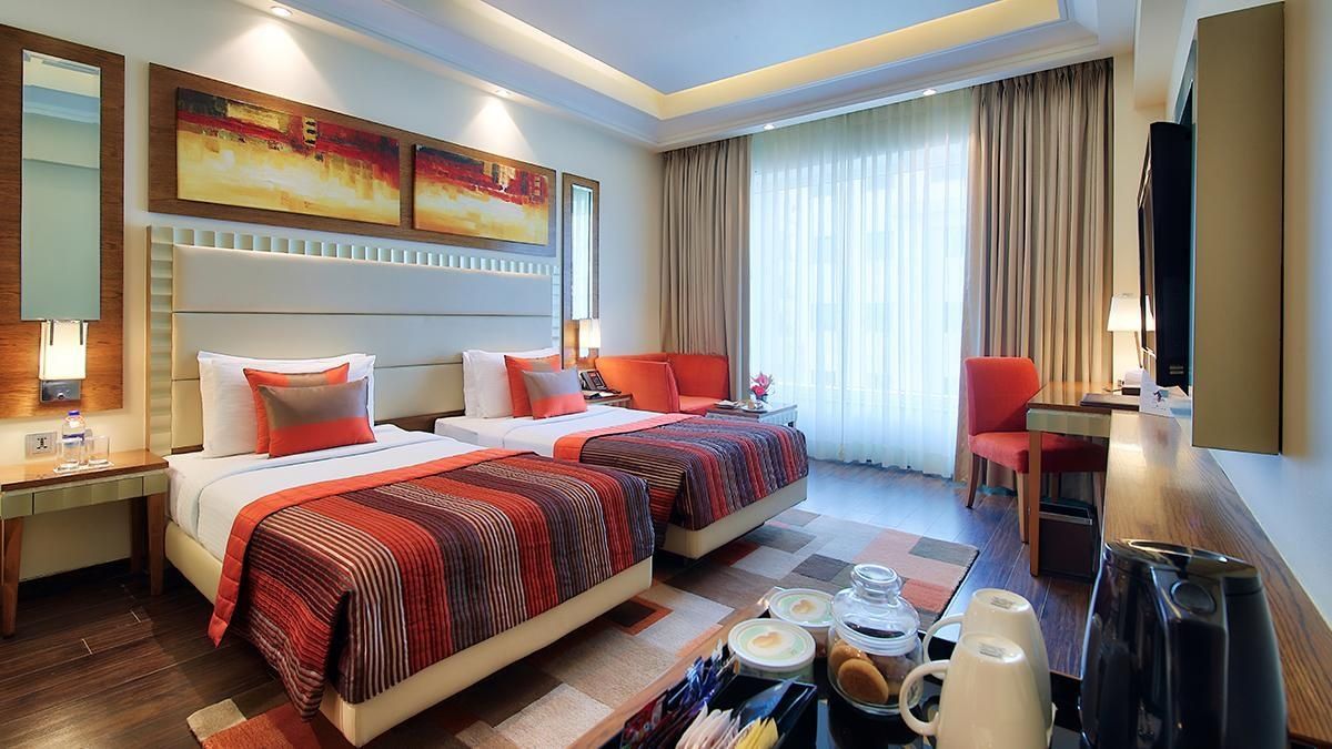 Ramada by Wyndham Gurgaon Central Executive Room - 1 Queen Bed 4
