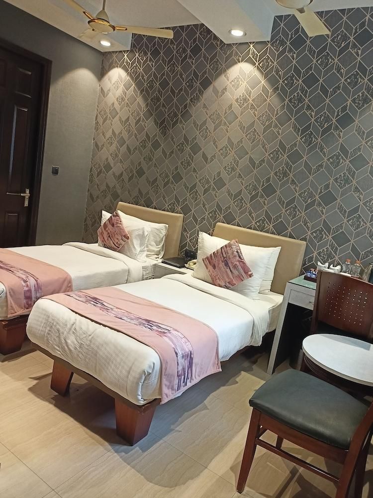 Cosy Grand @Chanakyapuri by The Cosy Hotels Deluxe Room 20