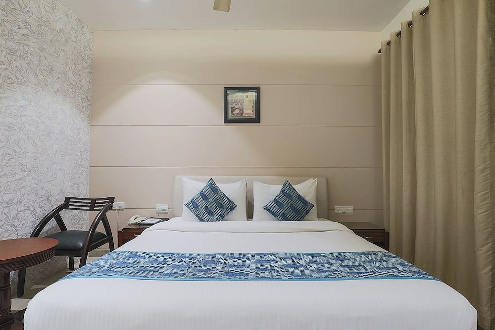 Cosy Grand @Chanakyapuri by The Cosy Hotels Deluxe Room 5