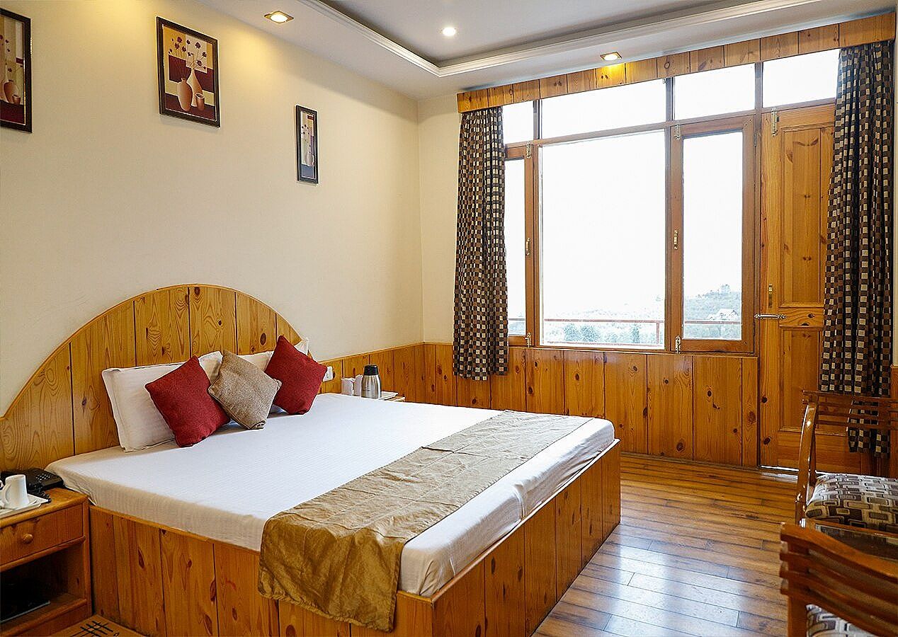 Super Deluxe Rohtang view with private Balcony
