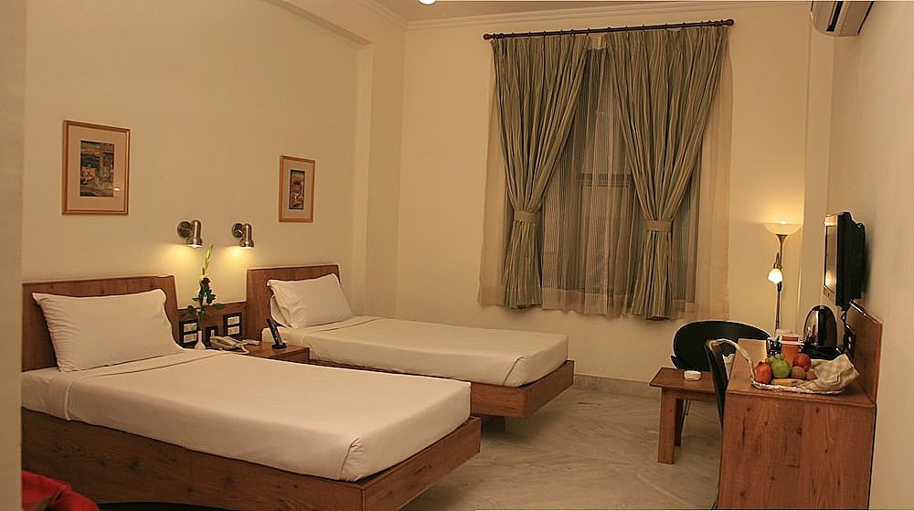 Hotel Yulia- Le Amour Inn Deluxe Room 3
