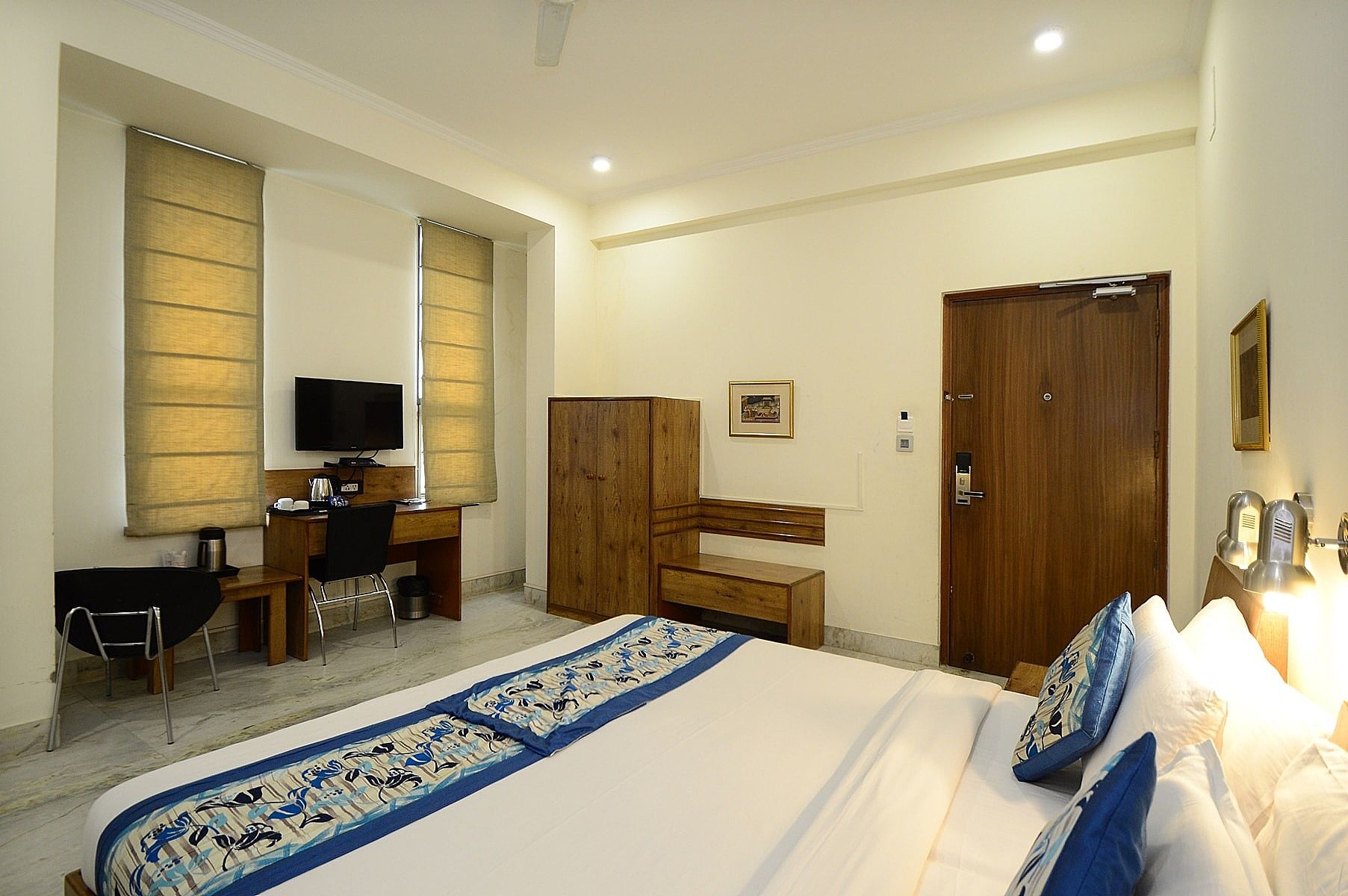 Hotel Yulia Signature Room With Free Wi-Fi