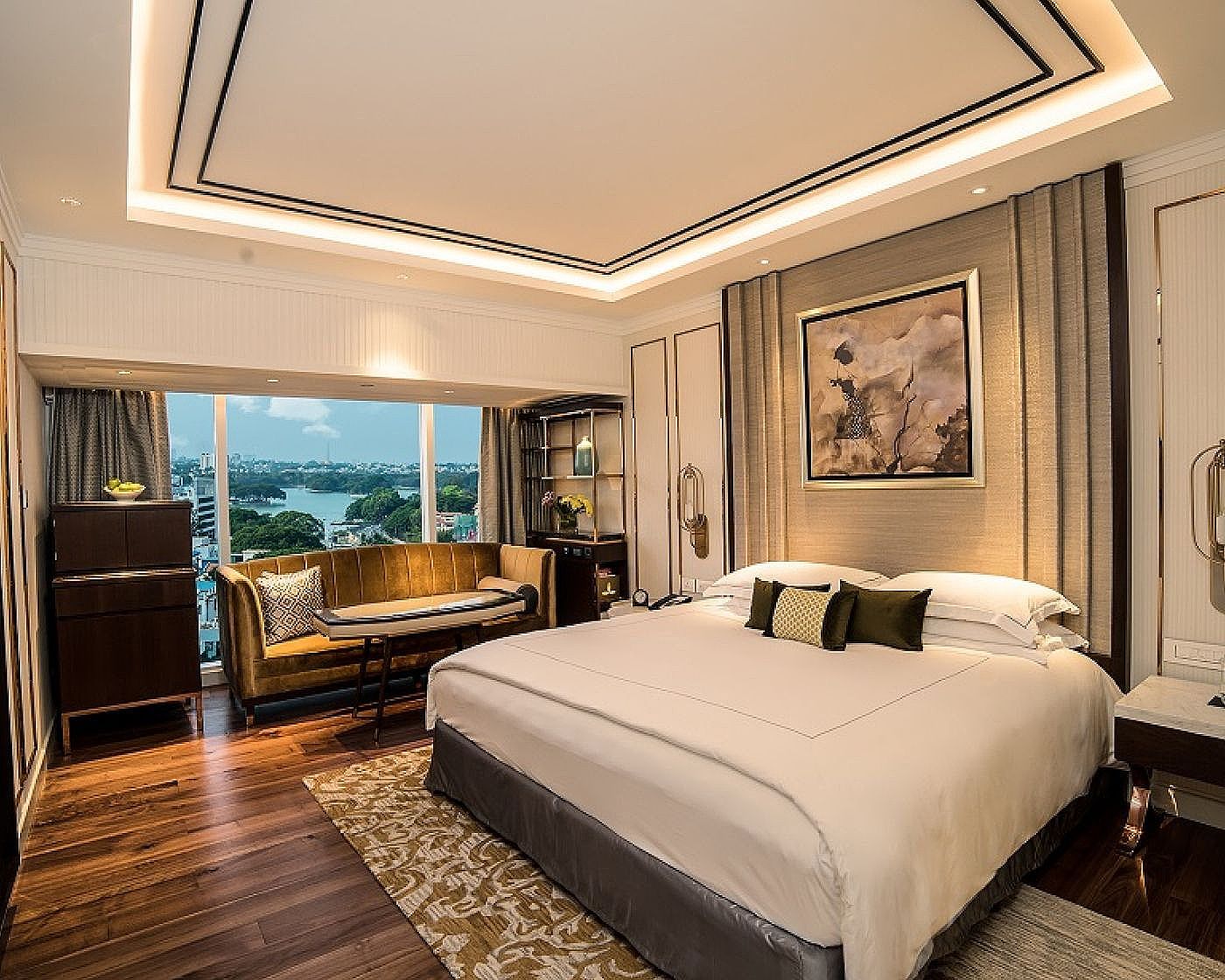 Luxury Room Lake View King Bed