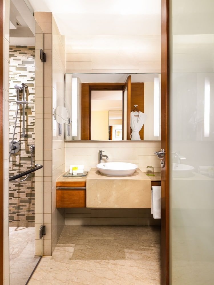 Hyatt Pune Room, 2 Twin Beds (Hyatt) 11