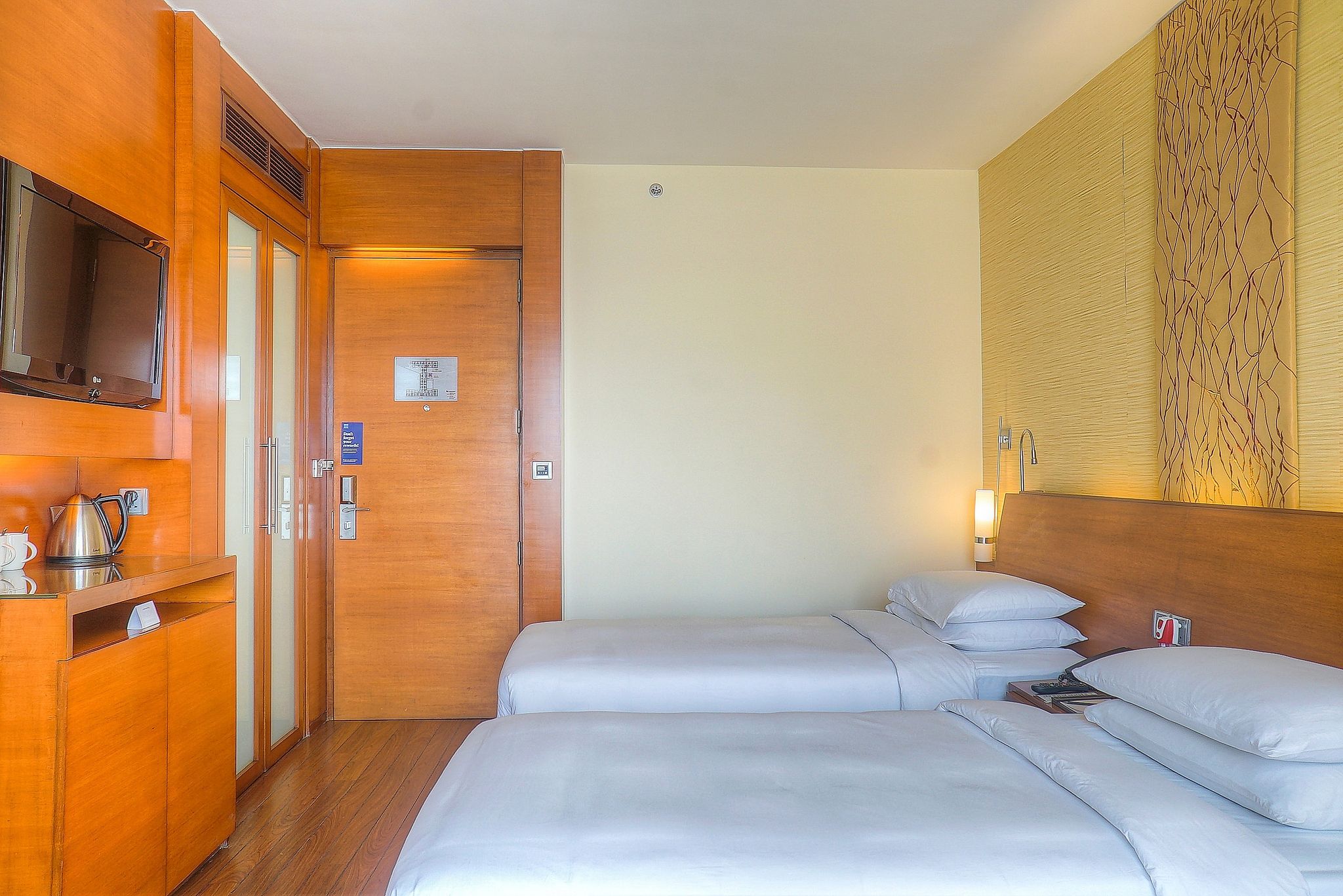 Hyatt Pune Room, 2 Twin Beds (Hyatt) 5