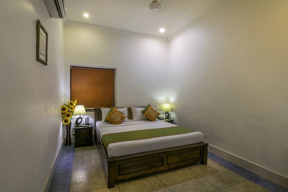 Shree Mohan Villas- Heritage Hotel Standard Room 4