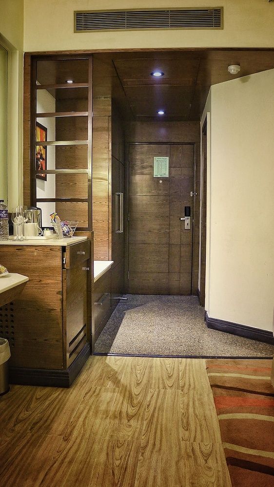 Hotel City Park Airport Executive Room 9