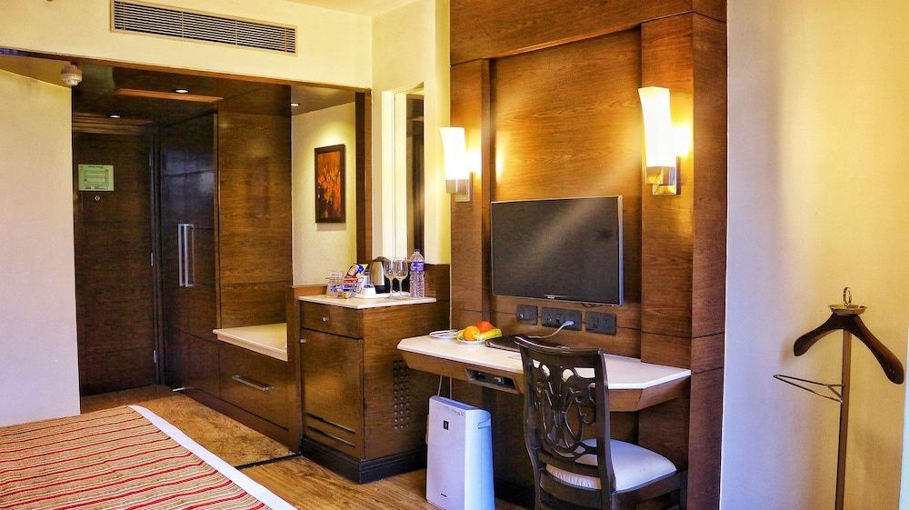 Hotel City Park Airport Executive Room 15