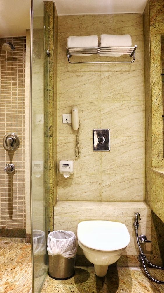 Hotel City Park Airport Executive Room 11