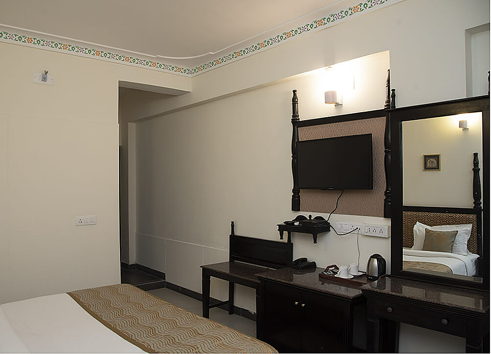Labh Garh Palace Deluxe Room 4