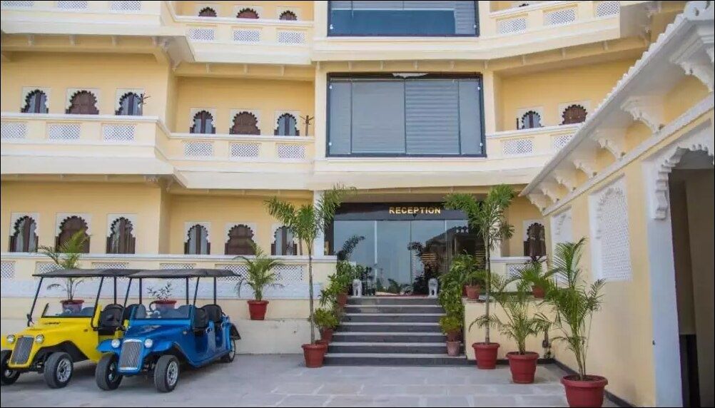 Hotel Exterior