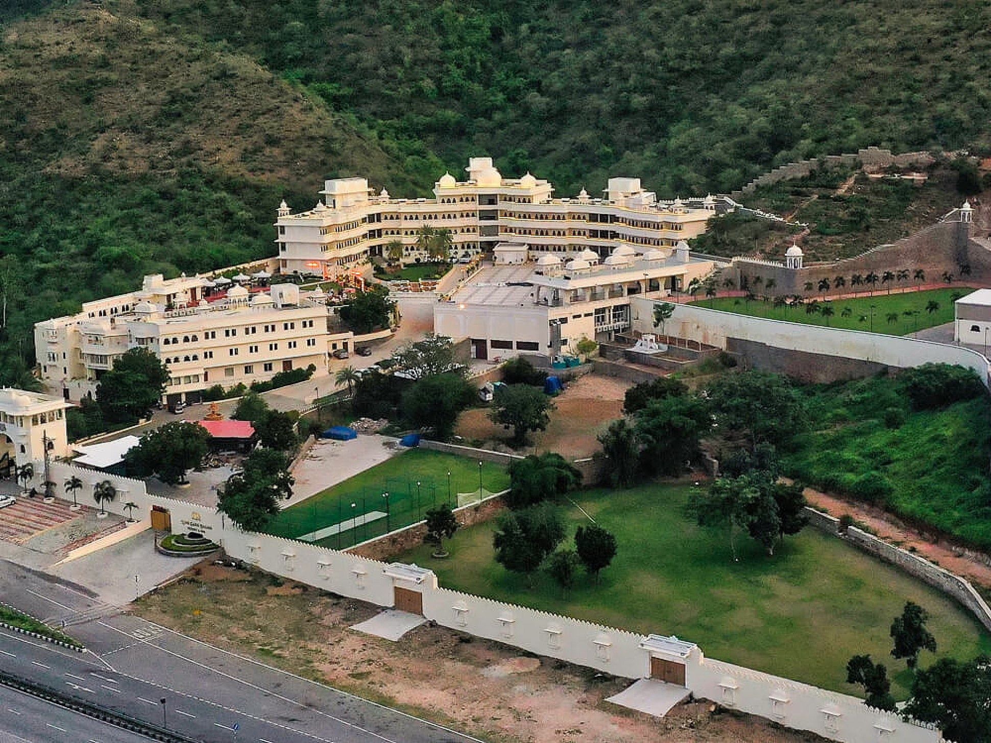 Labh Garh Palace Resort & Spa