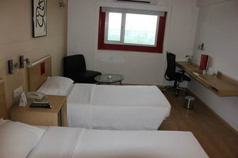 Red Fox by Lemon Tree Hotels, Jaipur Business Room 8