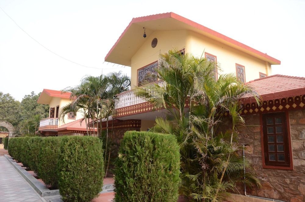 undefined Sajjan Bagh Resort 8