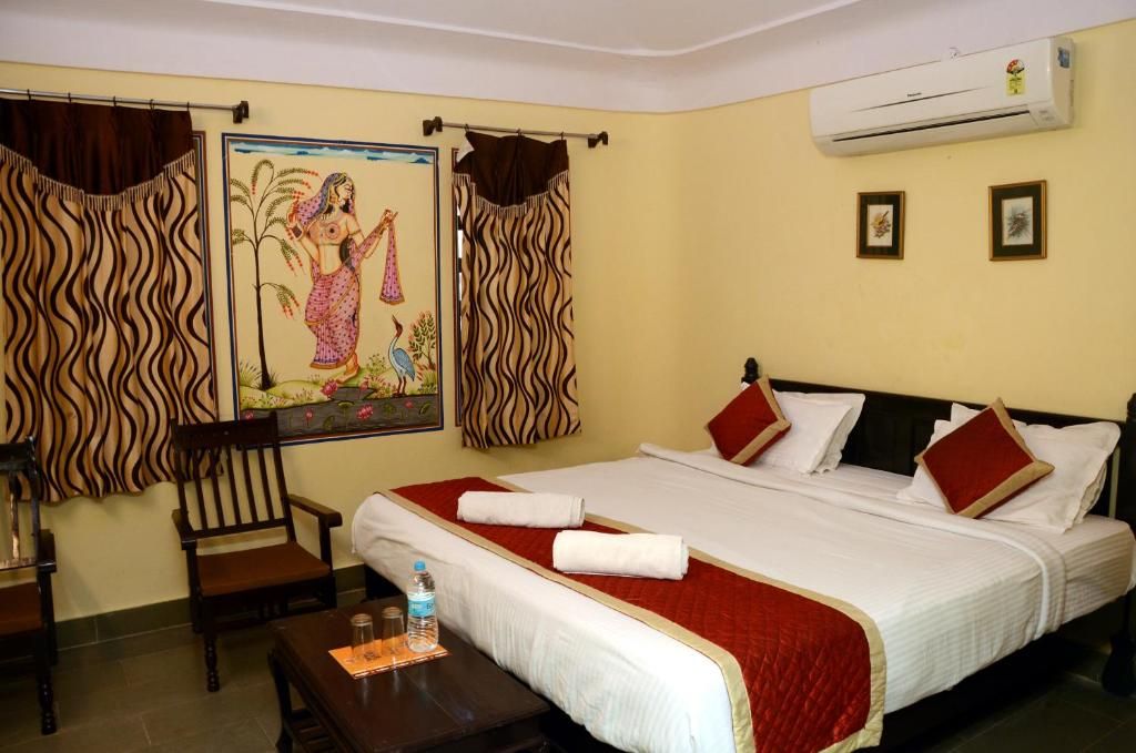 Sajjan Bagh Resort Deluxe Double Room 3