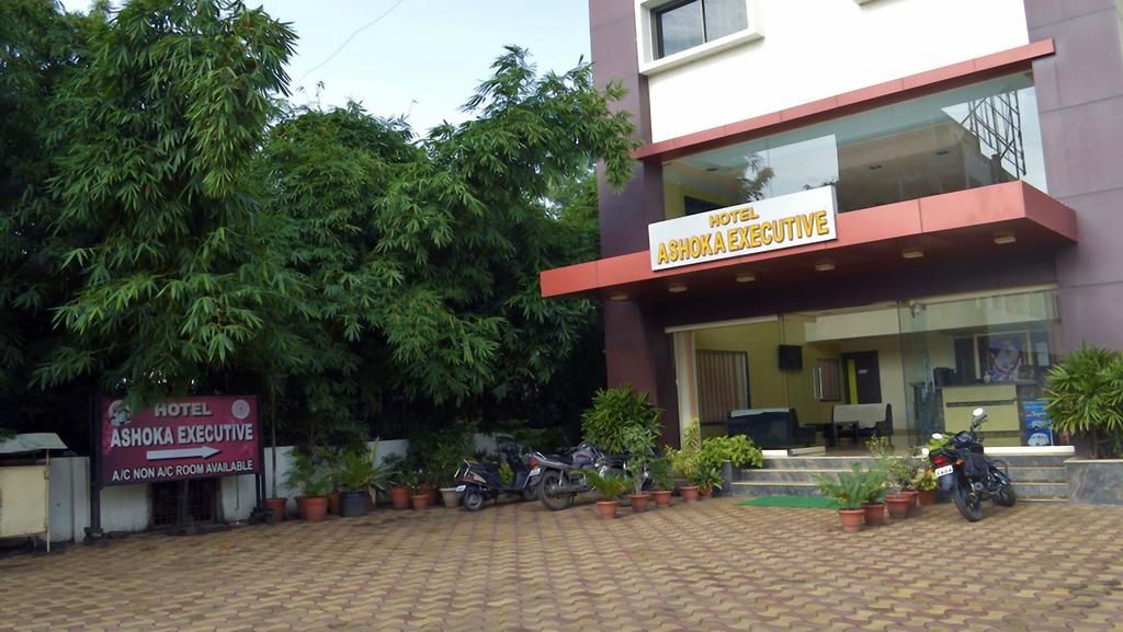 undefined Hotel Ashoka Executive 9