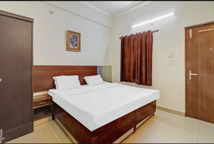 Hotel Anand Villa Premium Room 5