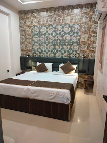 Hotel Anand Villa Premium Room 4