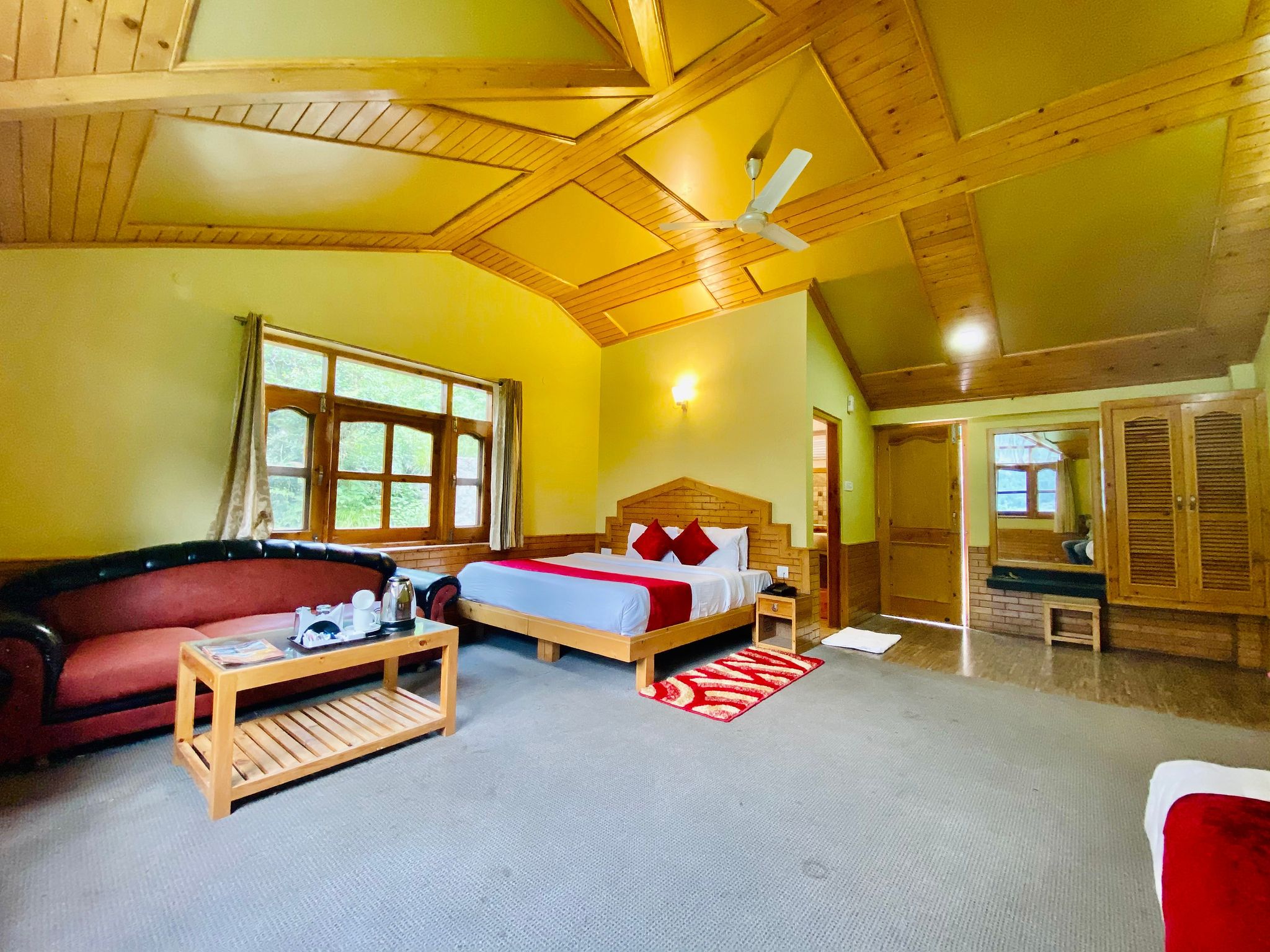 Hotel Hollywood, Manali Standard Room