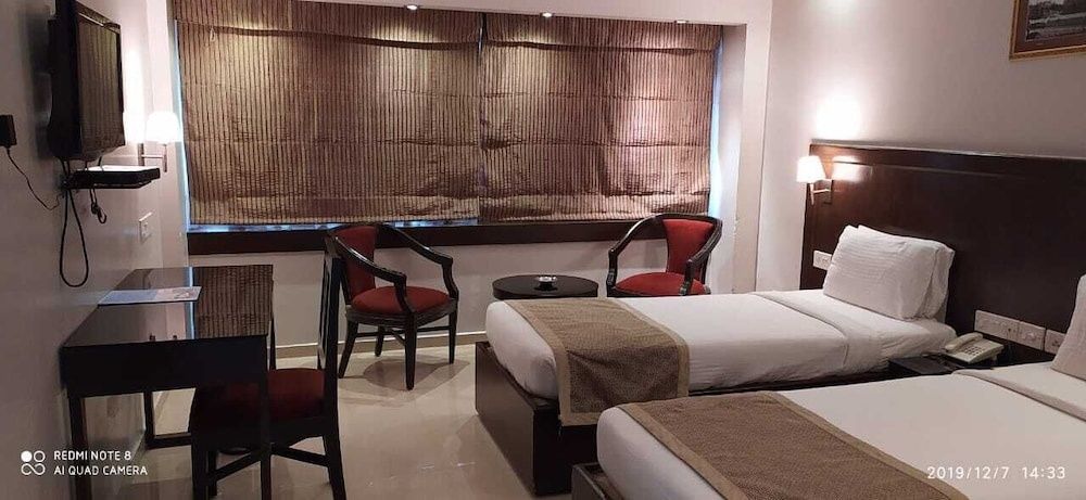 The Curzon Court Standard Double or Twin Room 8