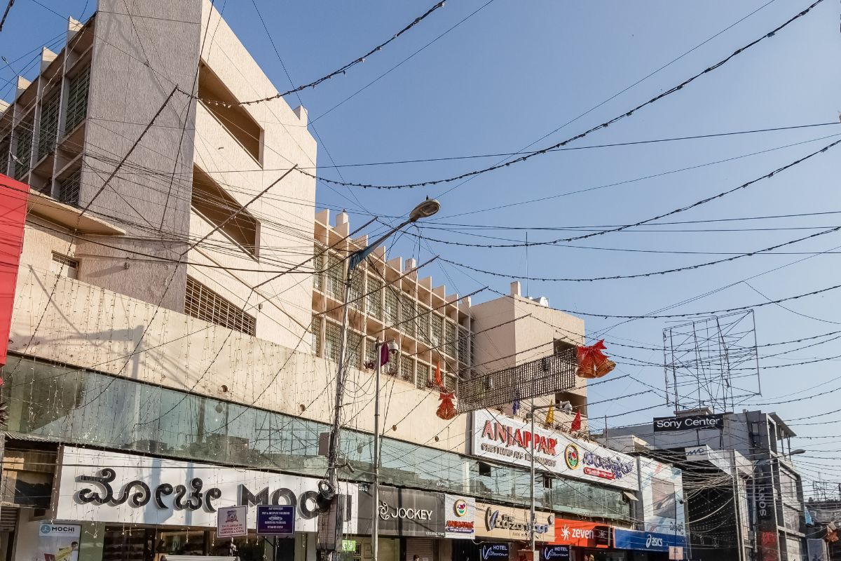 undefined The Curzon Court 7