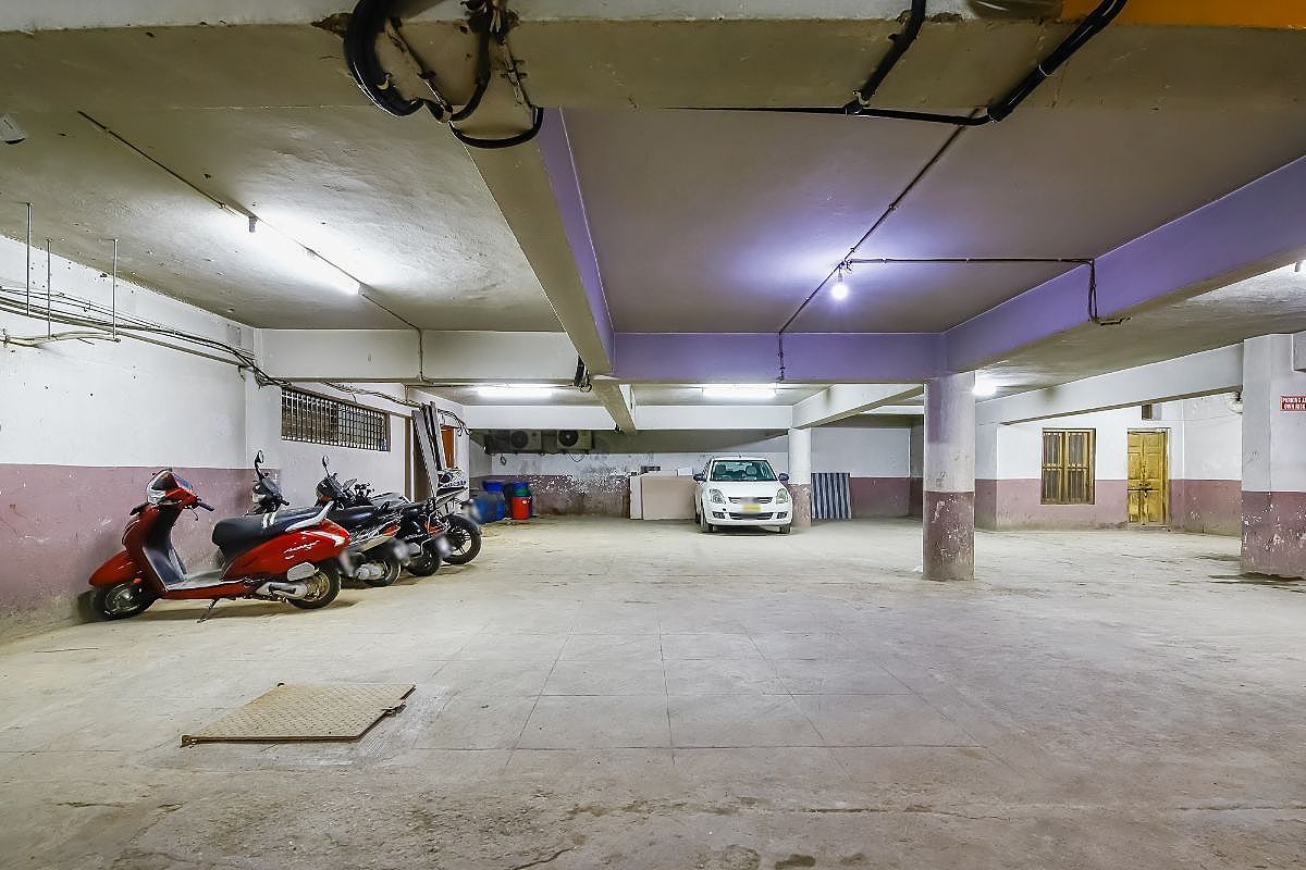 undefined The Curzon Court 8