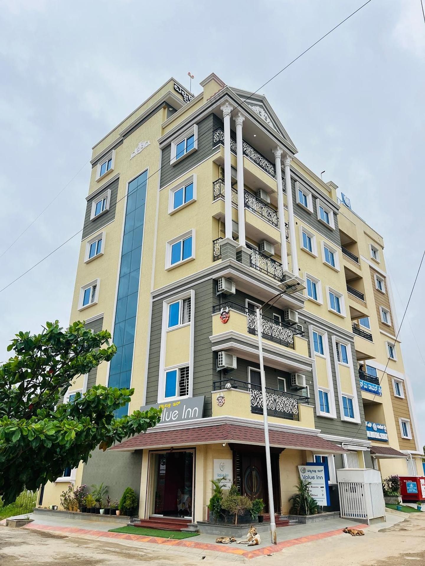 undefined Hotel Abhimaani Vasathi 10