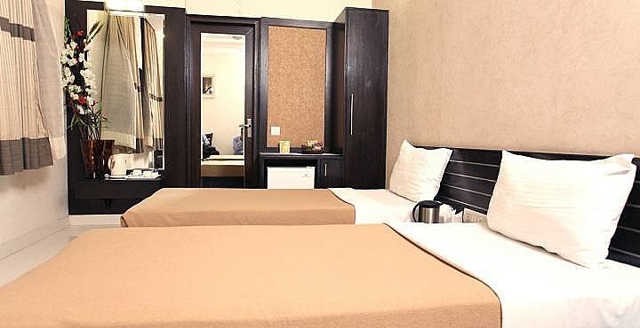 Hotel Saar Inn Deluxe Room 25