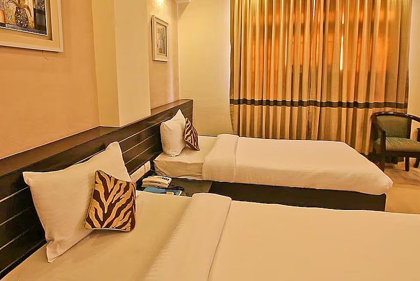 Hotel Saar Inn Deluxe Room 2