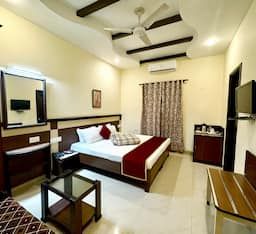 Hotel Sarovar Regency Deluxe Room 7