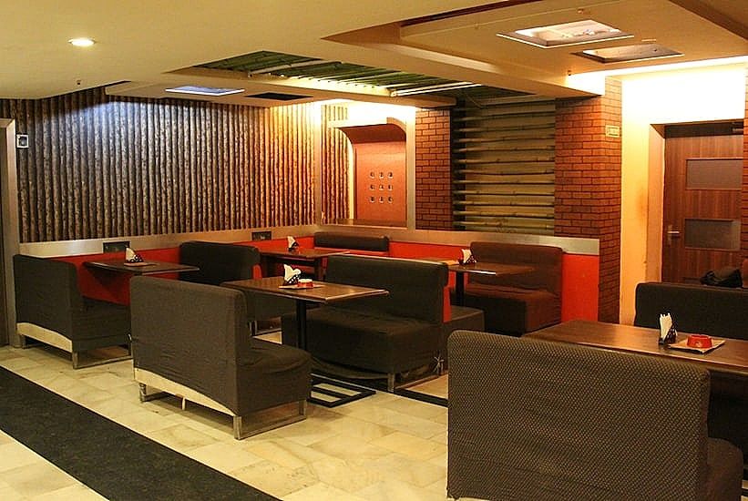 Food & Dining