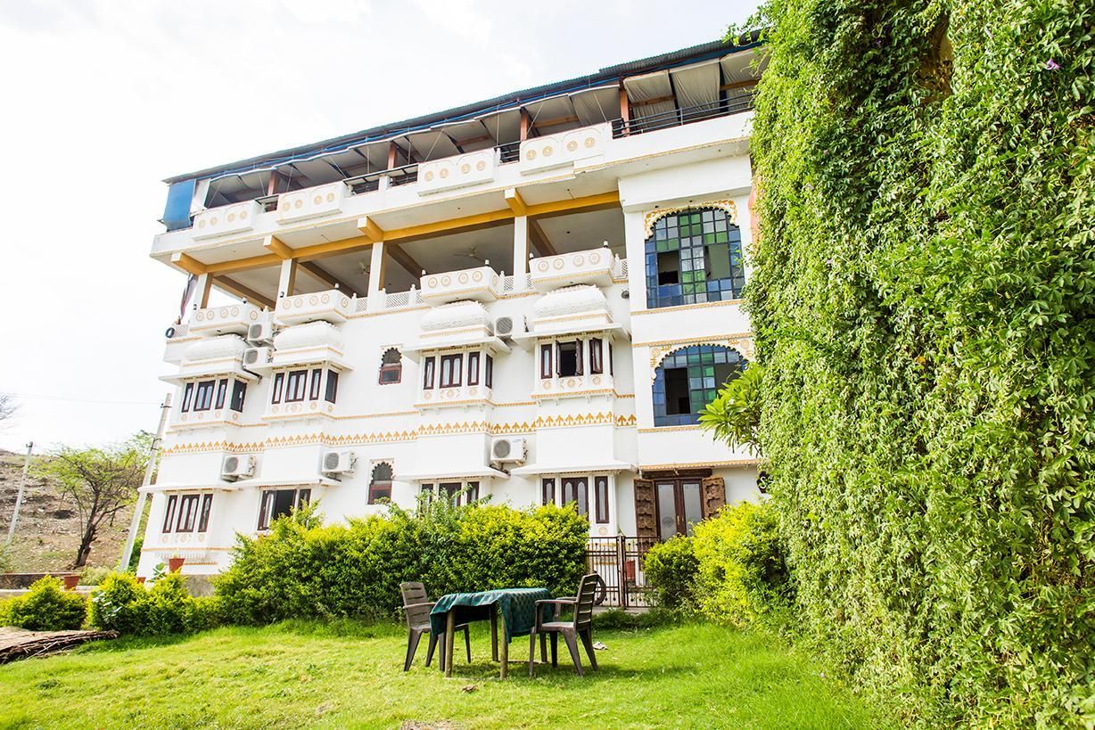 Hotel Exterior