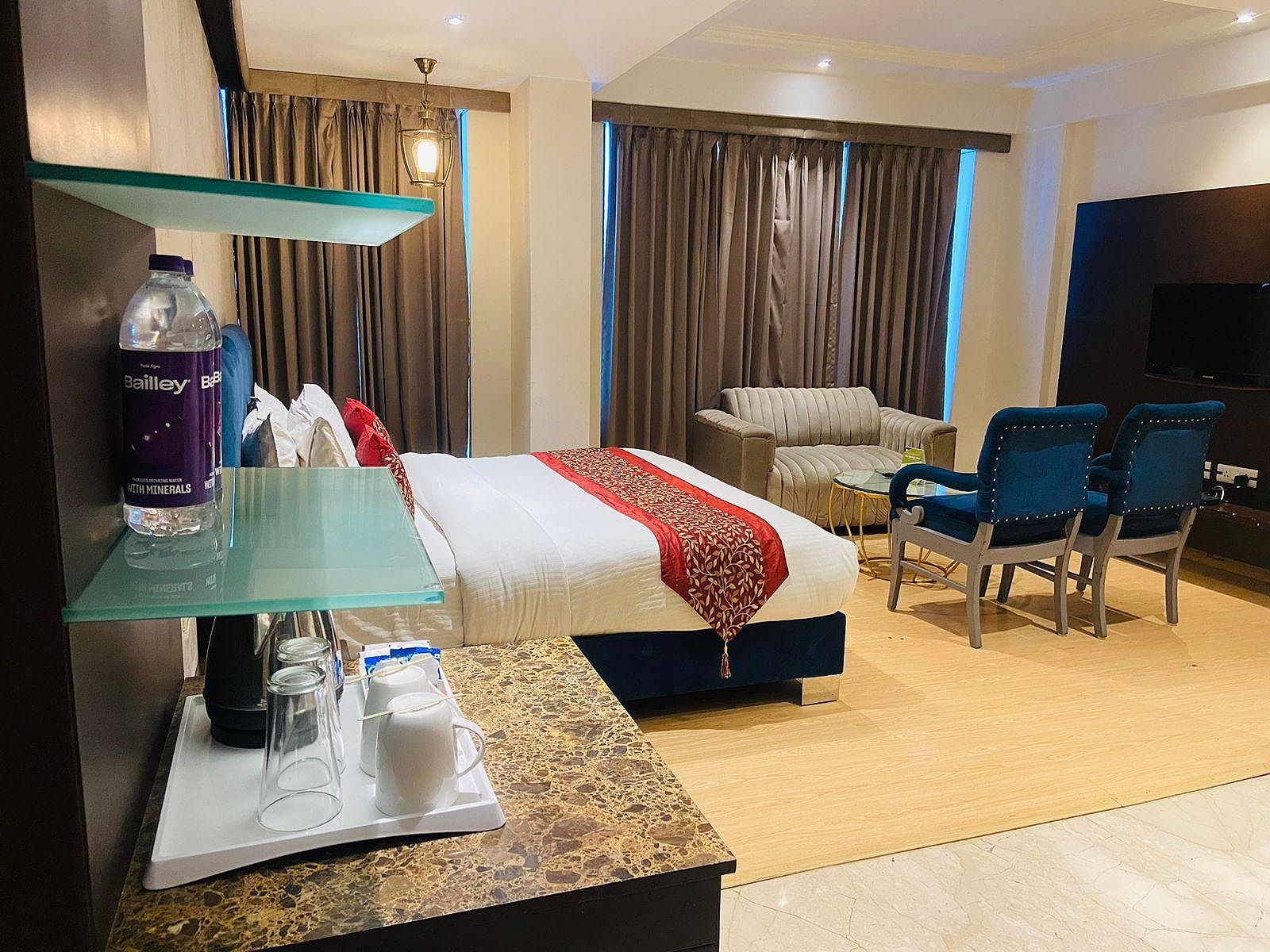 Signature Deluxe Room