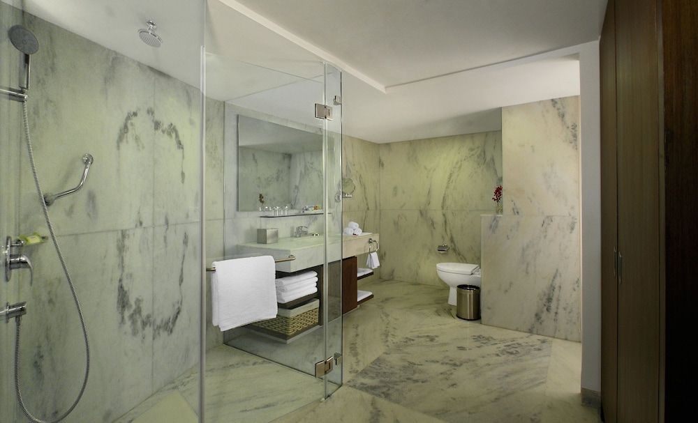 Four Point by Sheraton Pune Room, 1 Twin Bed 8